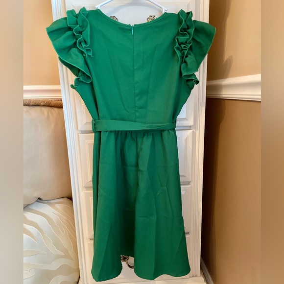 SHEIN Green Kids Dress with Ruffle Details - Picture 6 of 9